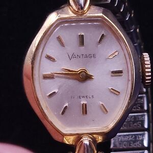 Vintage Hamilton "Vantage" ladies' 17-jewel mechanical cocktail watch